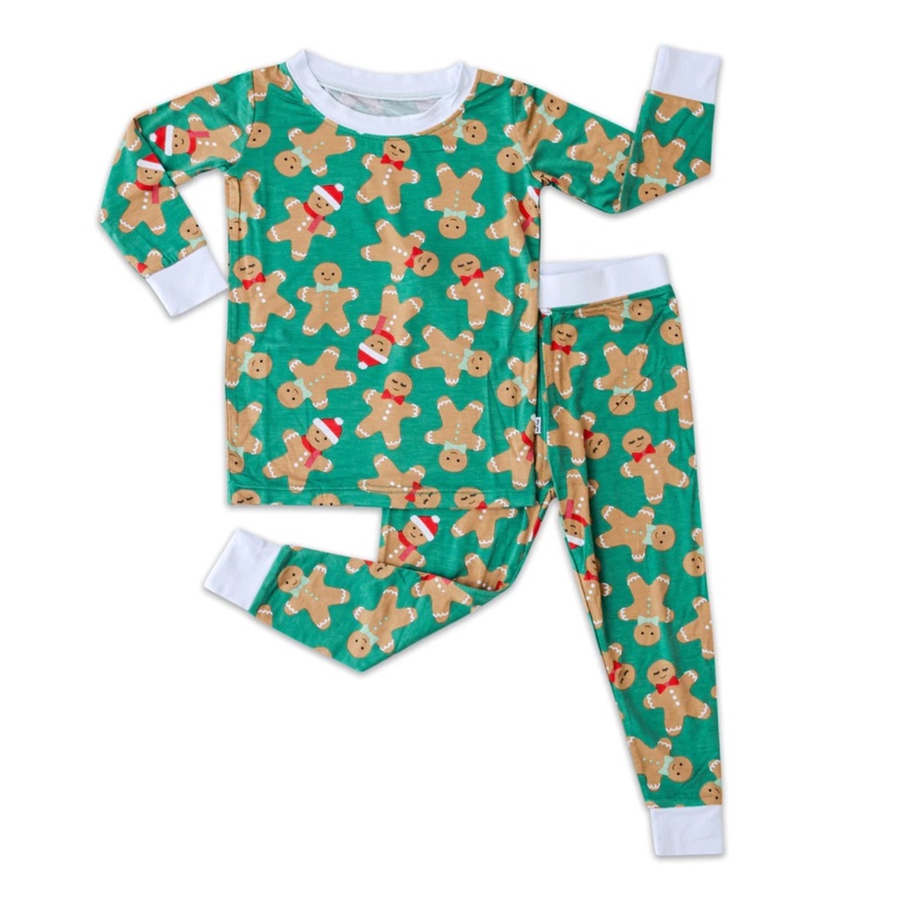 NWT LS Green Gingerbread 2pc Set